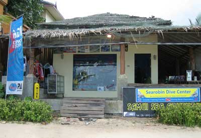 Searobin shop is on Bophut beach between Anantara Resort & Bandara Resort & Spa