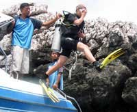 Speedboot tauchen in Sail Rock