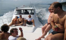 Searobin Welcome you to Dive Yacht